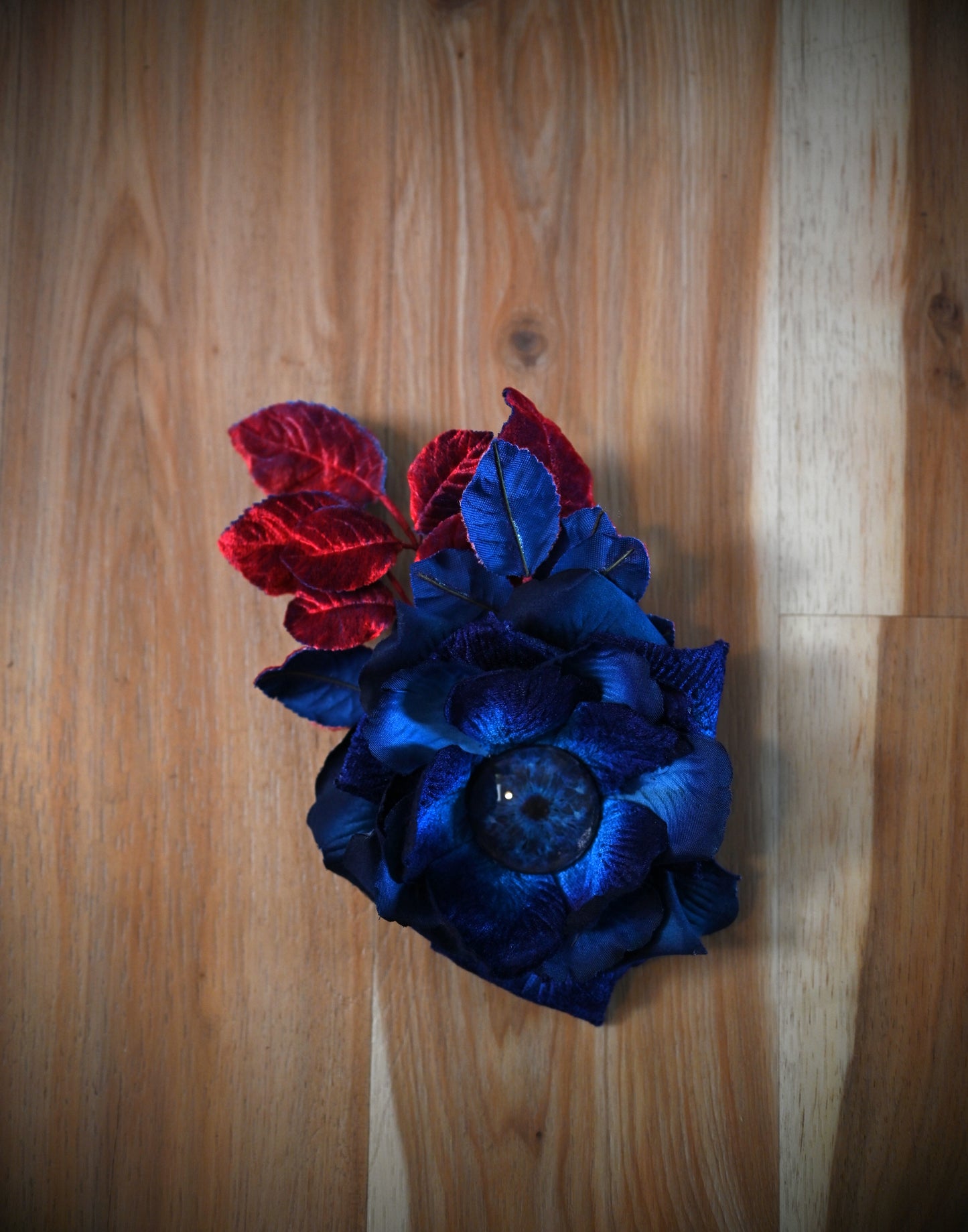 Blue Eye Hair Clip