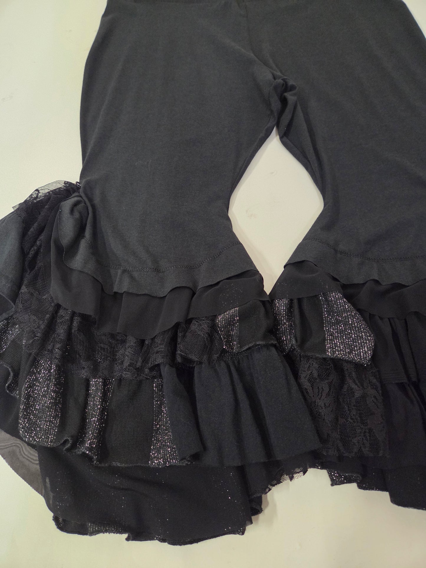 Monster Ruffle Capri